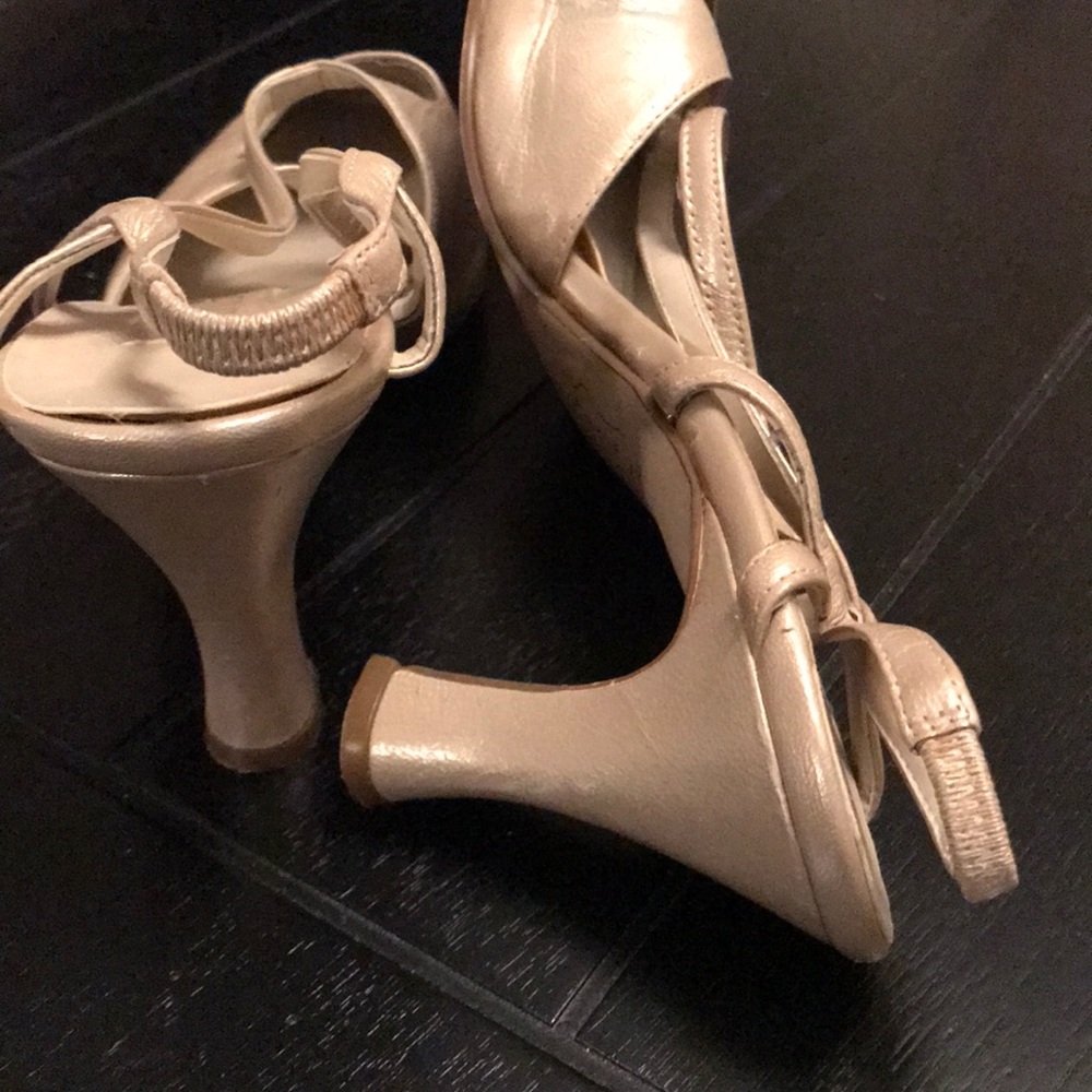 Shoes - Picture 2 of 3